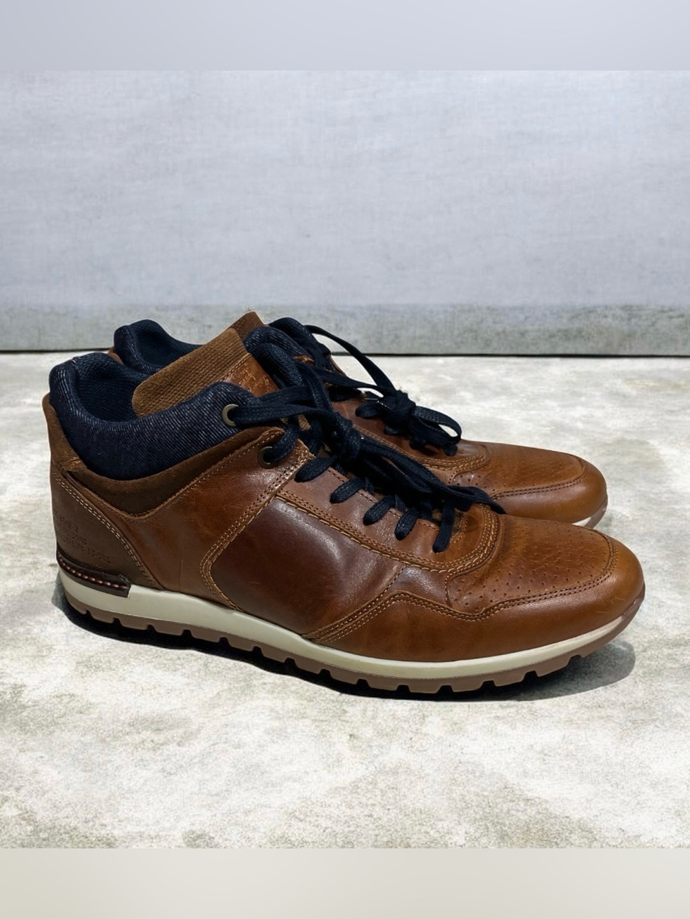 Bullboxer Hansyl Cognac leather sneakers, Men’s Size 11